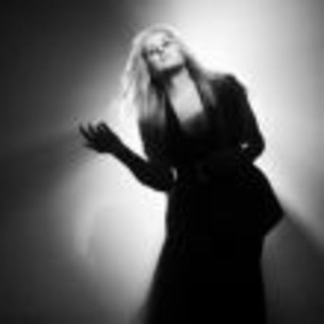 PAULA COLE