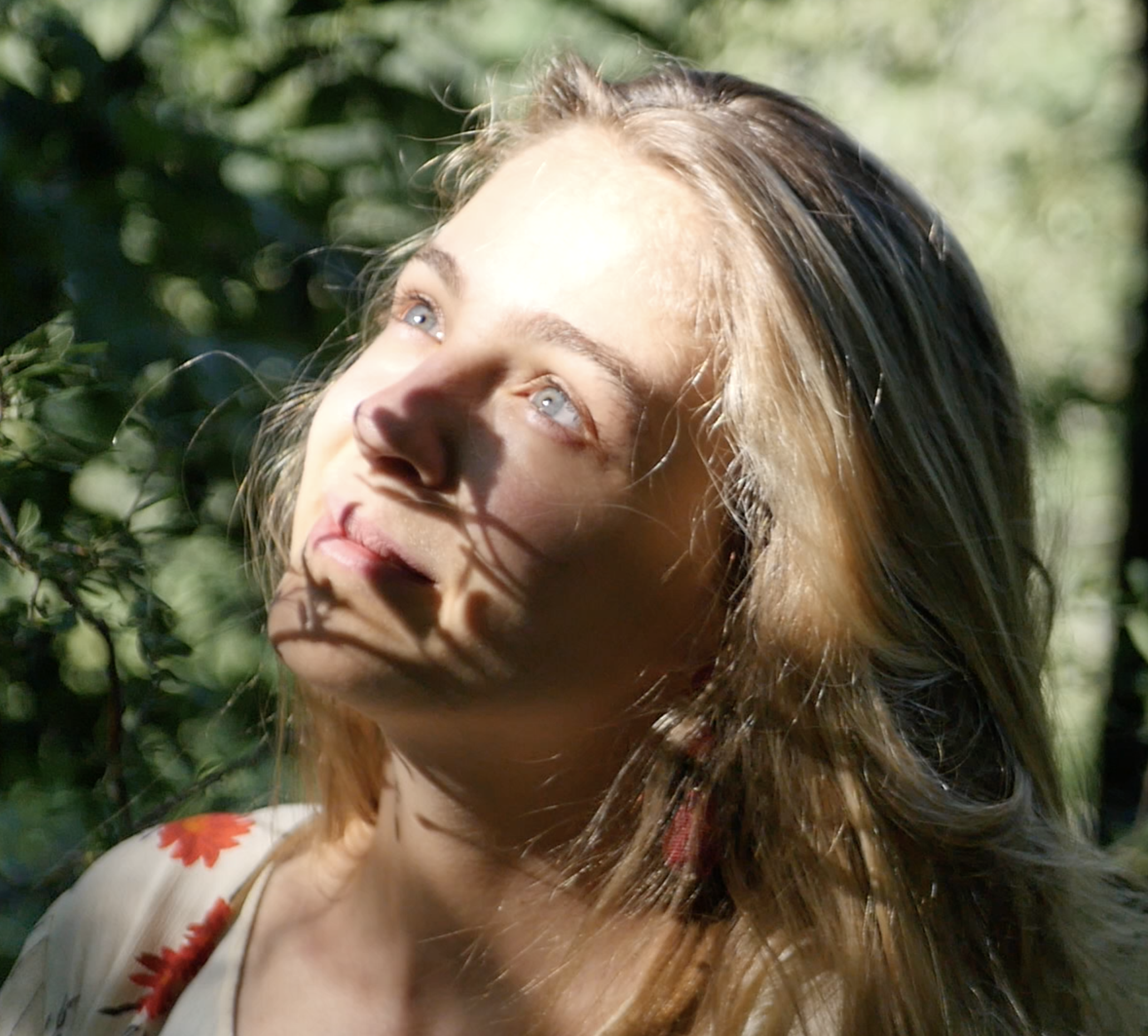 Leora 1