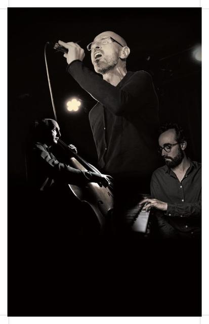 Jeff Vinolo Trio / Par Ici... Ici C'est Paris