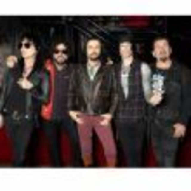 L.A. Guns Au Bal Chavaux