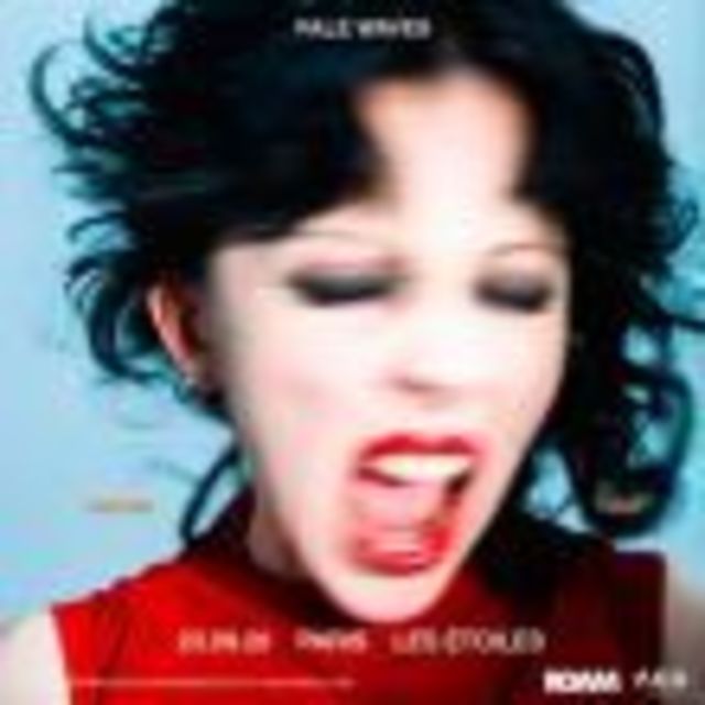 PALE WAVES