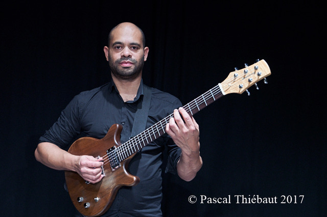 Manu Codija - Thursday Guitar Session