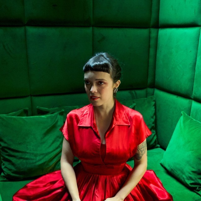 Melissa Lesnie - I Want to be Evil
